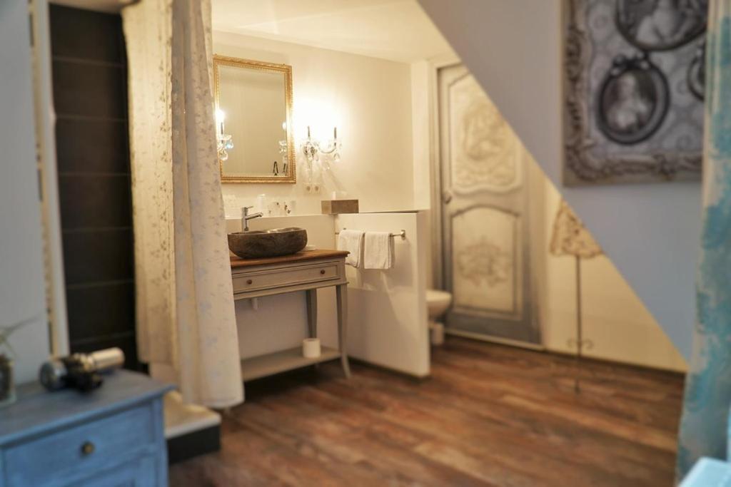 Hotel Dalberg Sankt Martin Zimmer foto